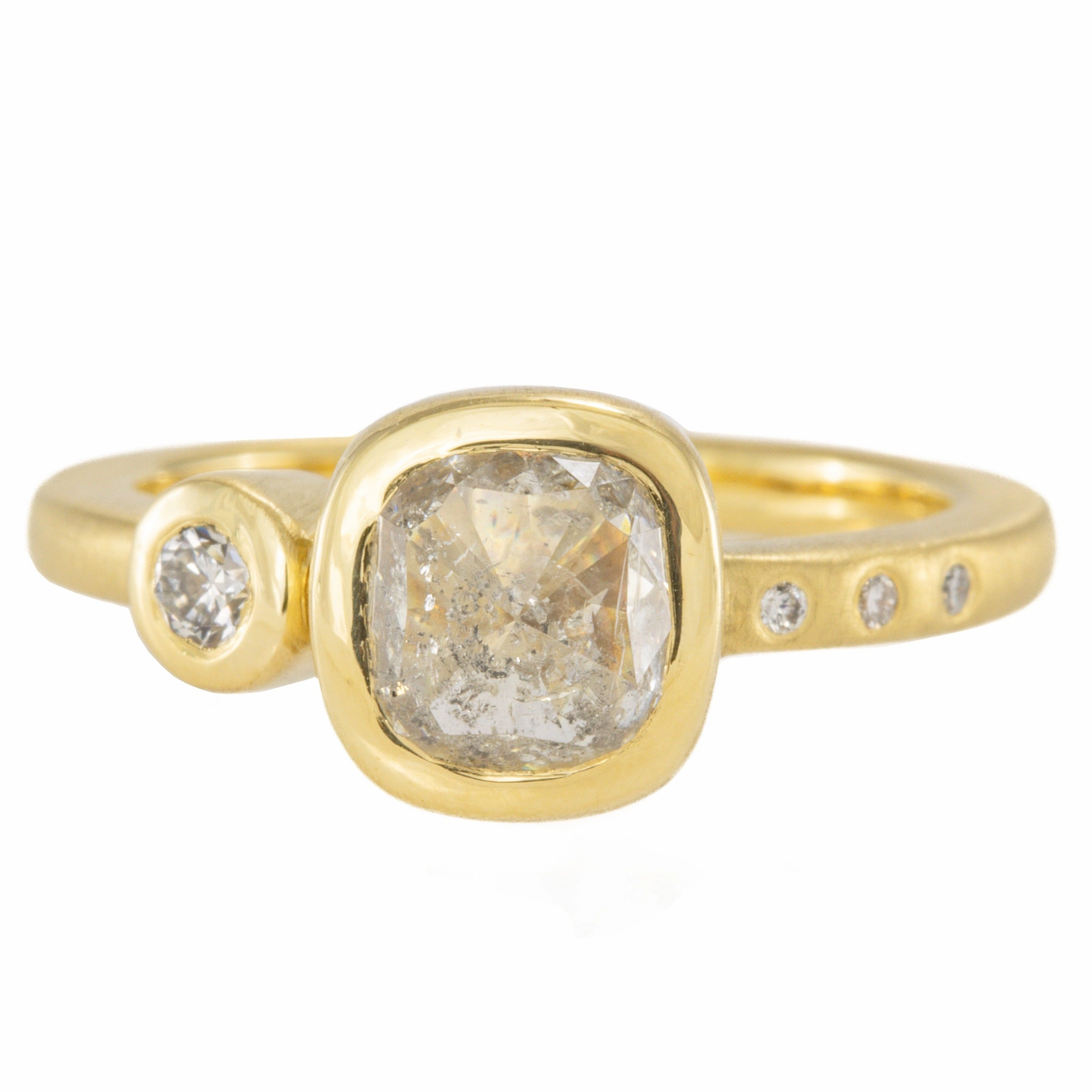 Modern Detailing 1.02 ctw Cushion Shaped Rose Cut Clear Diamond - 18ky Gold   VS Accent Diamonds