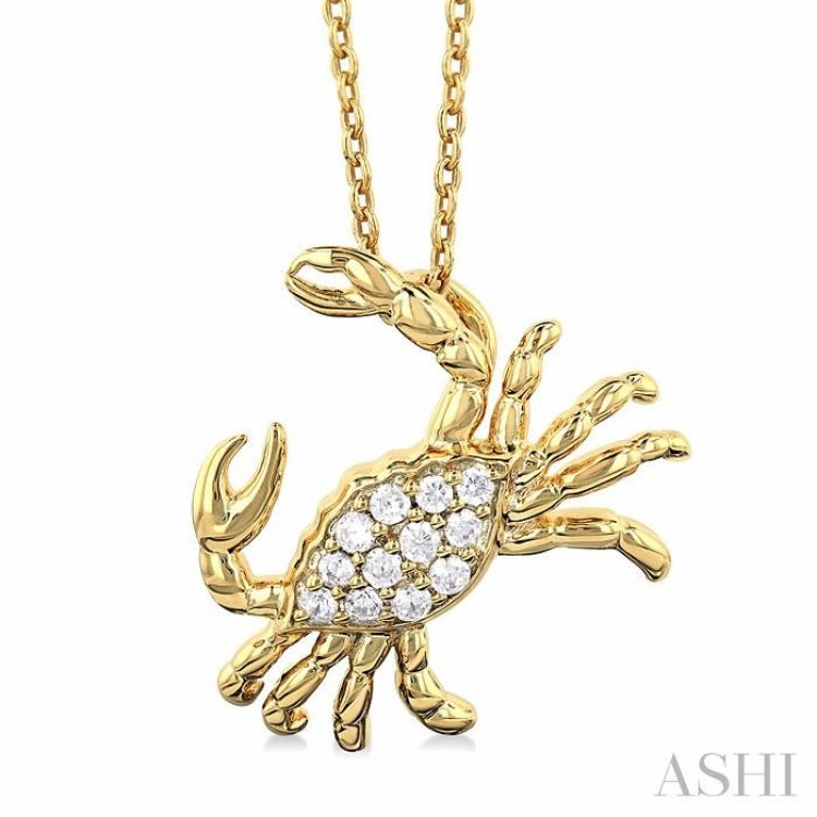 Creative Soul 1/10 Ctw Petite Crab Round Cut Diamond Fashion Pendant With Chain in 10K Yellow Gold