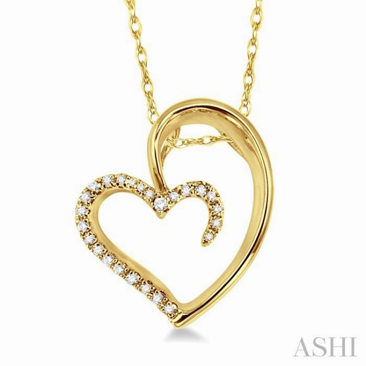 Social Event Comfortable Jewelry 1/10 Ctw Round Cut Diamond Heart Shape Pendant in 14K Yellow Gold with Chain