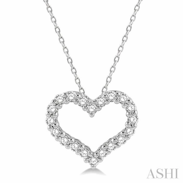 1/2 Ctw Heart Shape Round Cut Diamond Pendant With Chain in 14K White Gold Decorative Pendant