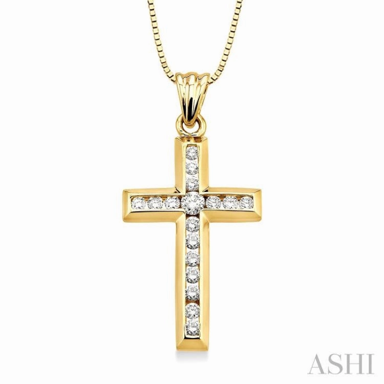 1/2 Ctw Round Cut Diamond Cross Pendant in 14K Yellow Gold with Chain Amazing Style