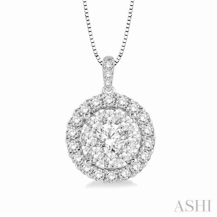 1/2 Ctw Round Cut Diamond Lovebright Pendant in 14K White Gold with Chain Stylish Design