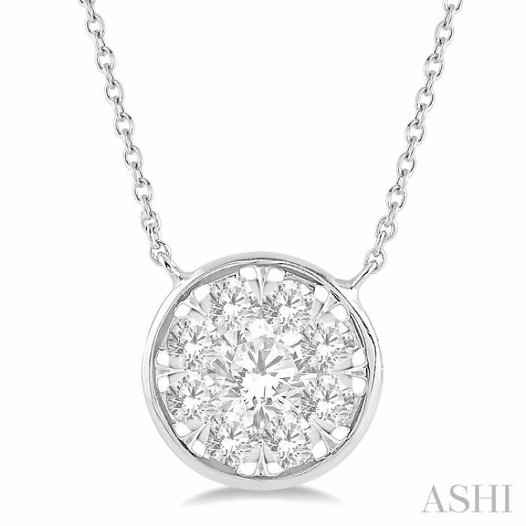 Fashion Accessory Summer Mood 1/2 Ctw Round Shape Lovebright Diamond Pendant With Chain in 14K White Gold