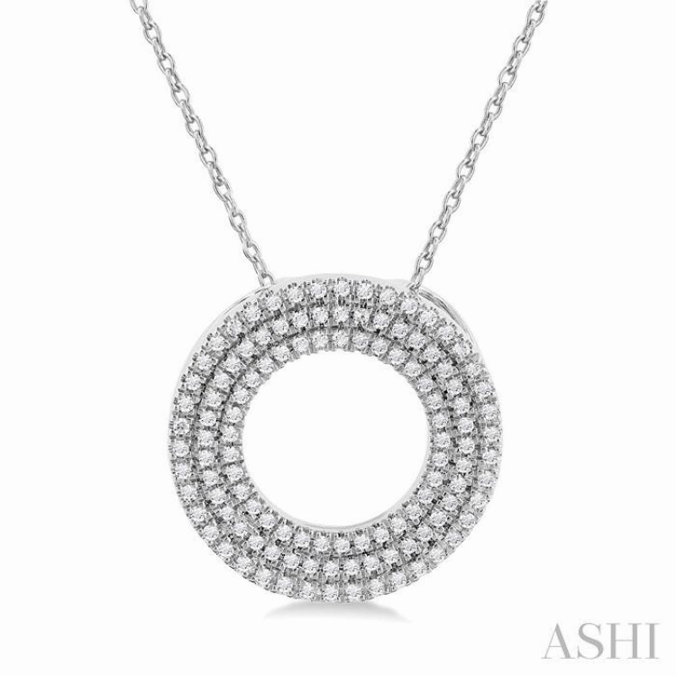 Home Accent 1/3 Ctw Circle Triple Row Round Cut Diamond Fashion Pendant With Chain in 10K White Gold