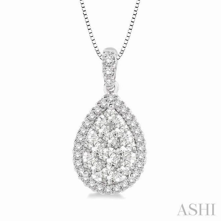 spring look 1/3 Ctw Pear Shape Diamond Lovebright Pendant in 14K White Gold with Chain