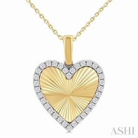 fresh start 1/4 Ctw Fluted Texture Heart Round Cut Diamond Fashion Pendant With Chain in 14K Yellow and White Gold