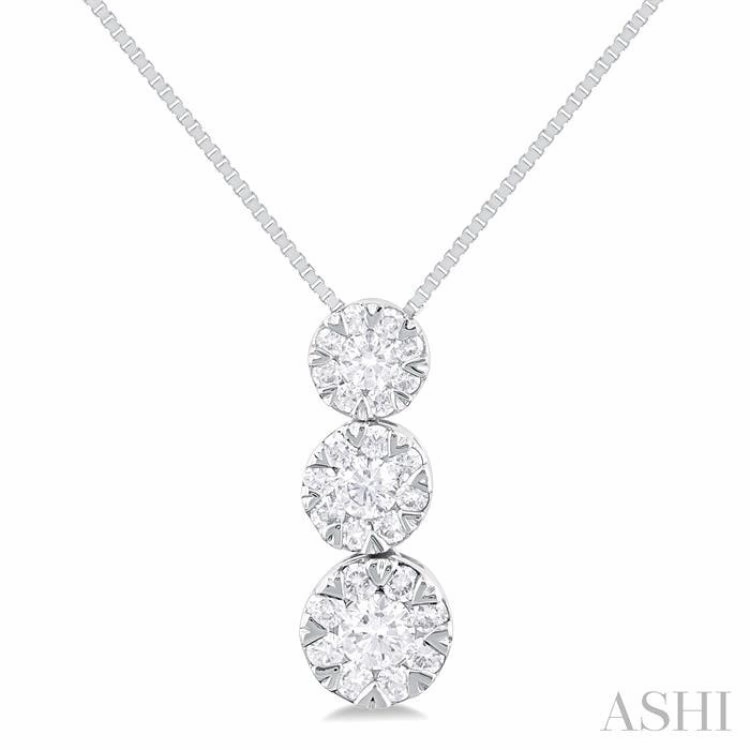 Trendy Man Group Item 1/4 Ctw Lovebright 3 stone Essential Round Cut Diamond Pendant with Chain in 14K White Gold