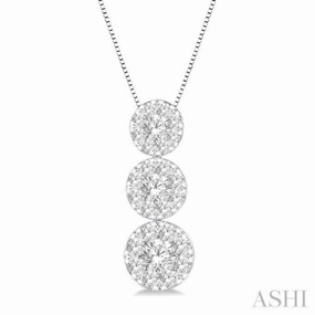 1/4 Ctw Lovebright 3 stone Essential Round Cut Diamond Pendant with Chain in 14K White Gold Office Outfit Summer Essential