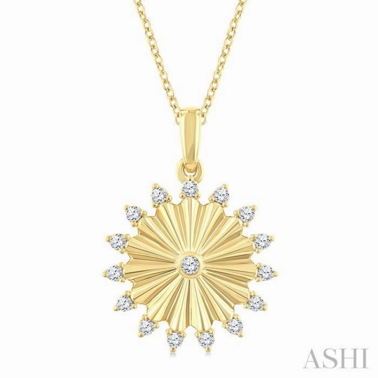 Retro Detail Contemporary Look 1/5 Ctw Round Cut Diamond Circle Fluted Fashion Pendant With Chain in 10K Yellow Gold