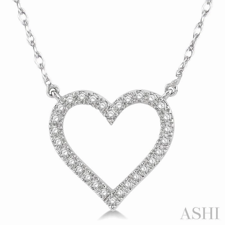 1/6 Ctw Heart Shape Round Cut Diamond Pendant With Chain in 10K White Gold Durable Accessory