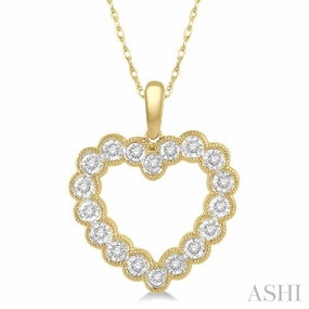 Mindful Item 1/8 Ctw Heart Charm Round Cut Diamond Pendant With Link Chain in 10K Yellow Gold