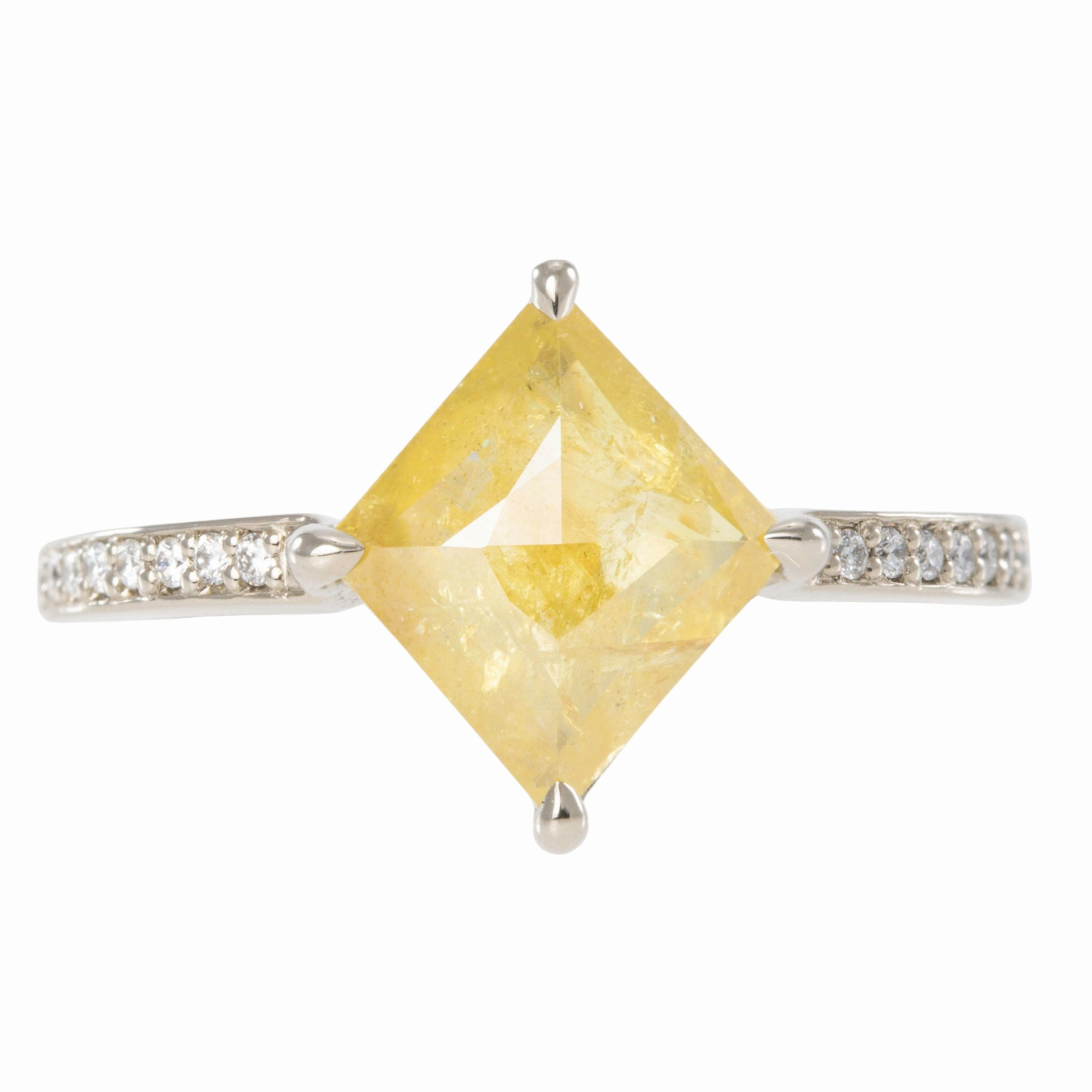 Polished Edge Neutral palette 1.9 ctw Natural Yellow Diamond, Kite Shaped - 14kpw Gold Prong Set w/Bead Set Side Diamonds