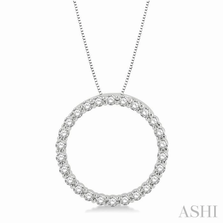 Minimal Appeal For Son 3/4 Ctw Circle of Love Round Cut Diamond Pendant With Chain in 14K White Gold