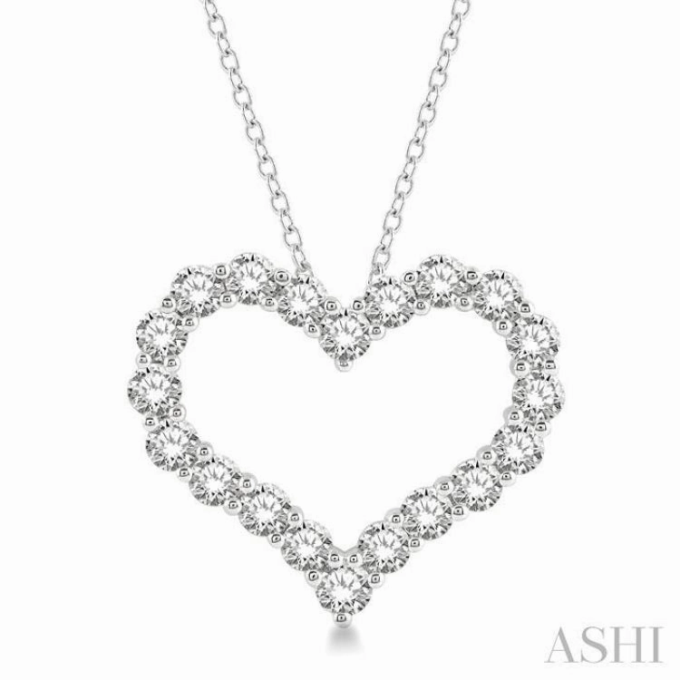 Strong Accessory Classic Fit 3 Ctw Heart Shape Round Cut Diamond Pendant With Chain in 14K White Gold