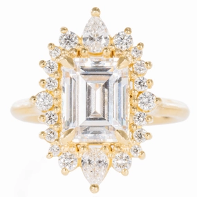 Amara Emerald Ring 18ky Diamonds Edgy Mood