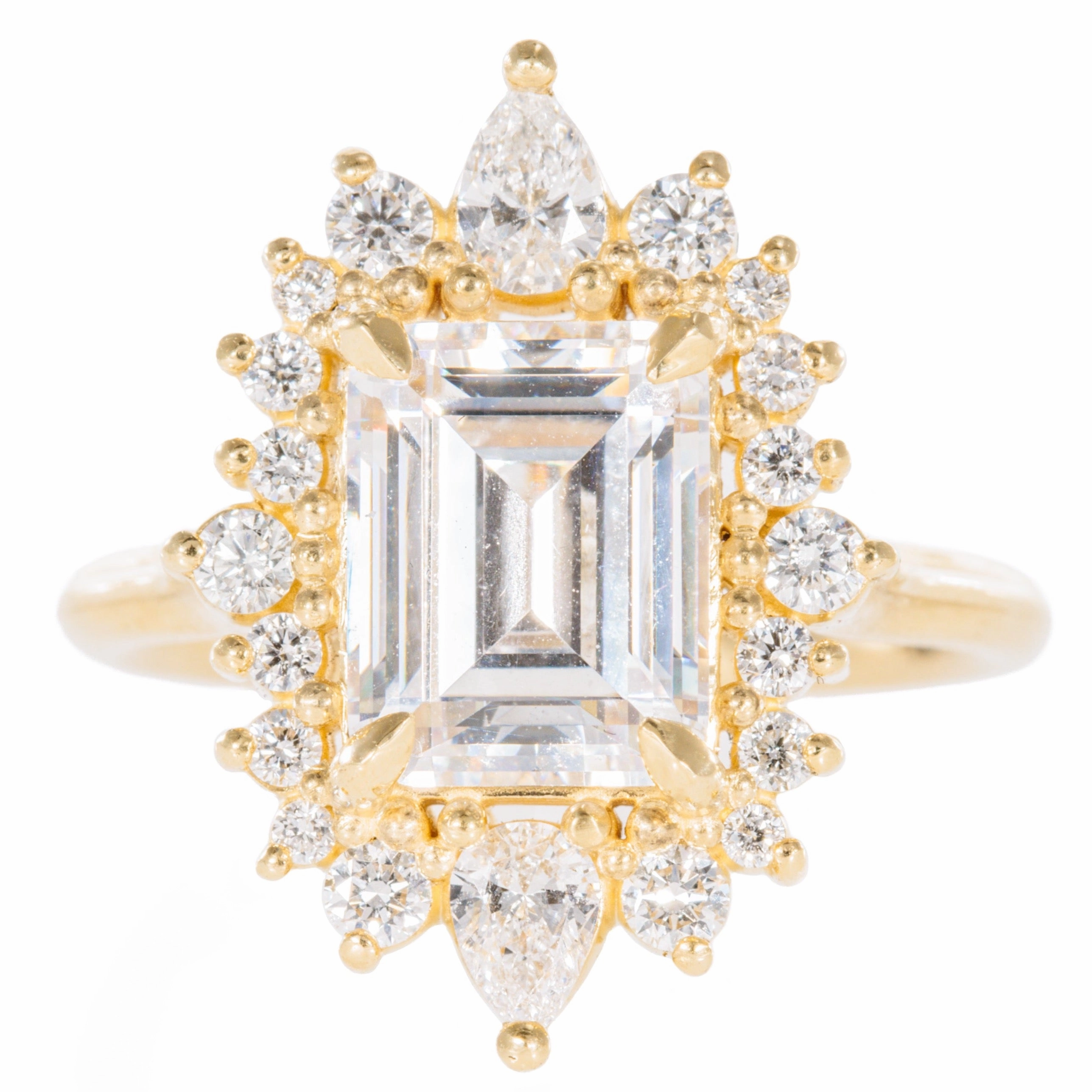 Amara Emerald Ring 18ky Diamonds Day Accent Evening Glamour