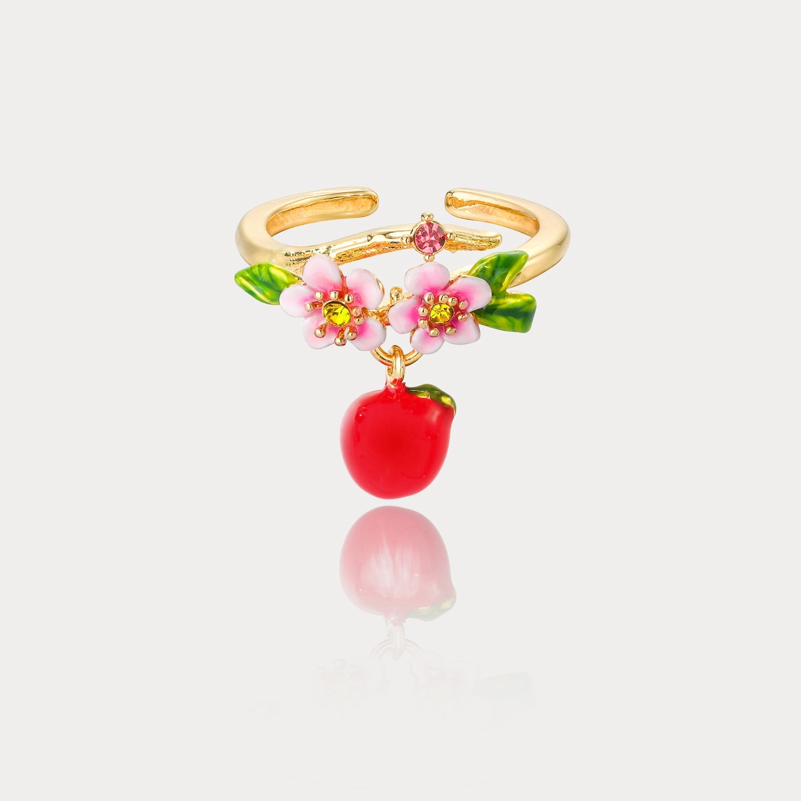 Apple Ring Daywear Fit Understated Form
