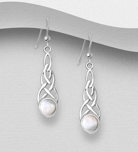 Distinctive Style Celtic Knot Sterling Silver Earring with Mother of Pearl