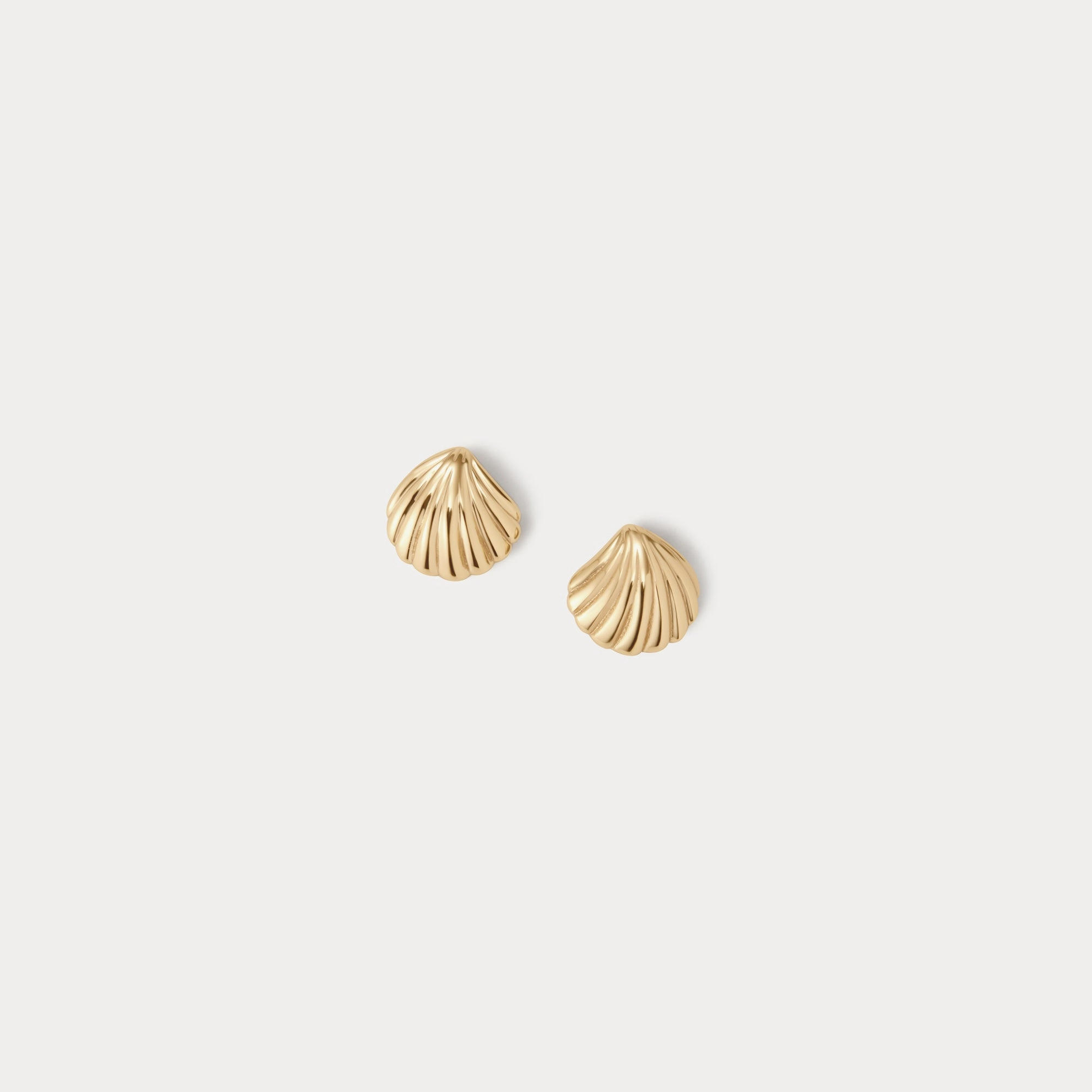 Magnificent Item Sparkling Decor Baby Seashell Studs