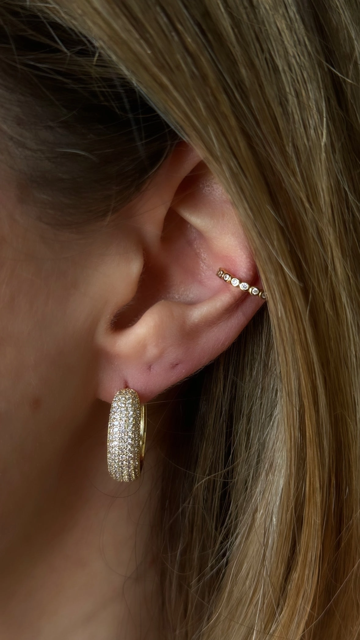 Vintage Piece Vibrant Trinket Bold Sparkle Hoops