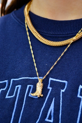 Boot Kickin Necklace Casual Look Graceful Finish