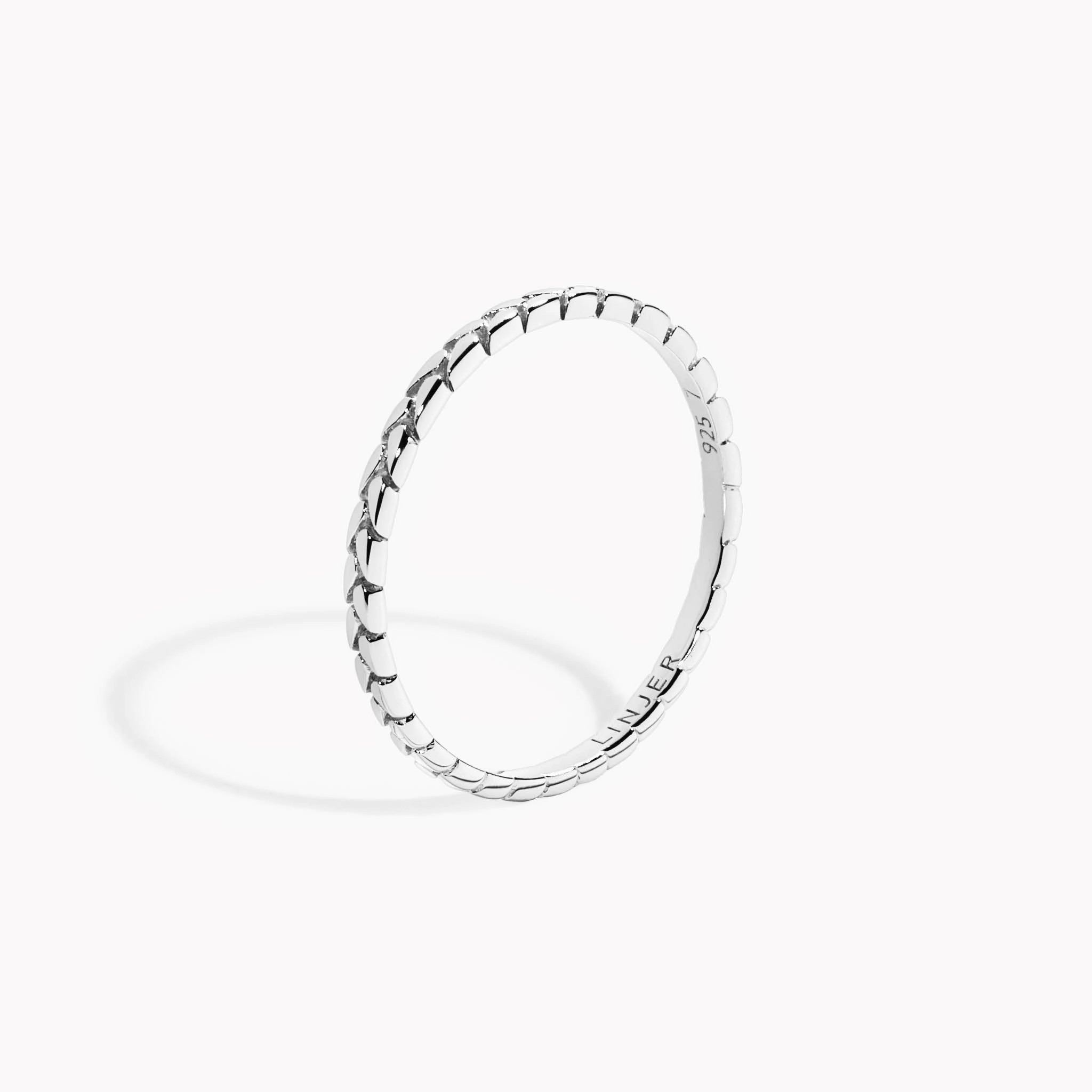 Braided Silver Ring - Lillian Luxury Gift