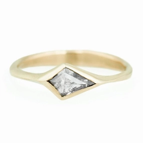 Four Corners Ring - Kite Shaped Salt   Pepper Diamond Everyday Luxury Weekend Detail