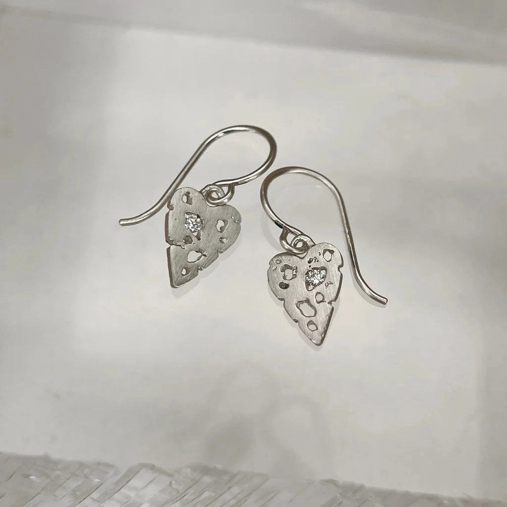 Mini Shadow Heart  Wire Earrings - Silver   Diamond Trendy Fashion Contemporary Accent