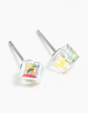 Luxurious Piece Clear Gem 3D Cube Stud Earrings