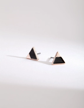 Model Fit Black Metallic Tip Triangle Stud