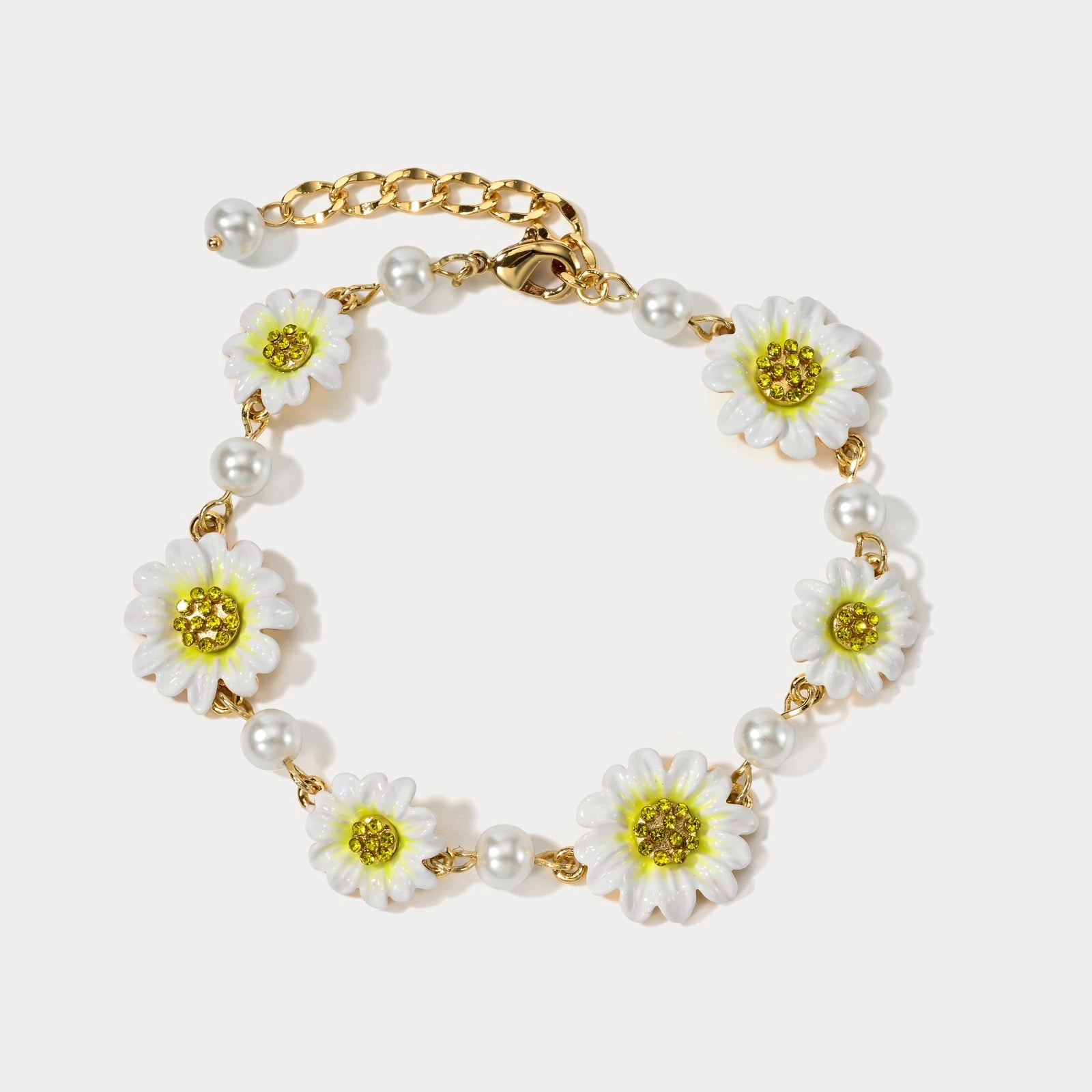 Effortless Chic Vibrant Glow Daisy Bracelet