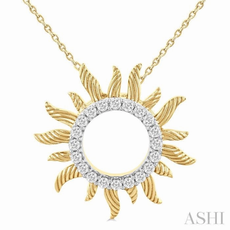 Formal Event Piece Attractive item 1/4 Ctw Textured Sunburst Round Cut Diamond Fashion Pendant With Chain in 14K Yellow Gold