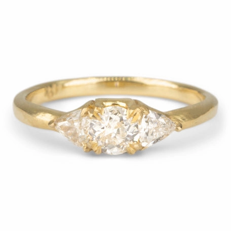 3 Stone Old European Cut Diamond Ring - 18k Gold   Diamonds Modern Shine Lustrous Finish