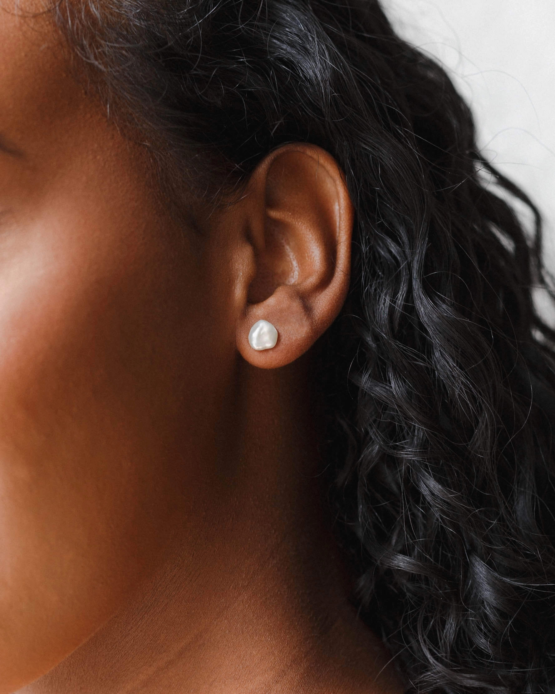 Baroque Pearl Studs High-Quality Selection Elegant Selection