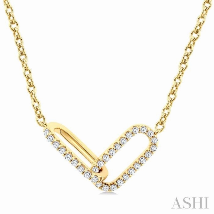 1/4 Ctw Round Cut Diamond Paperclip Interlock Fashion Pendant With Chain in 10K Yellow Gold Signature Detail