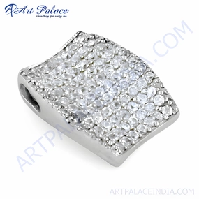 Perfect Gift Elegant Sterling Silver Pendant with Fashionable Cubic Zirconia Gemstone