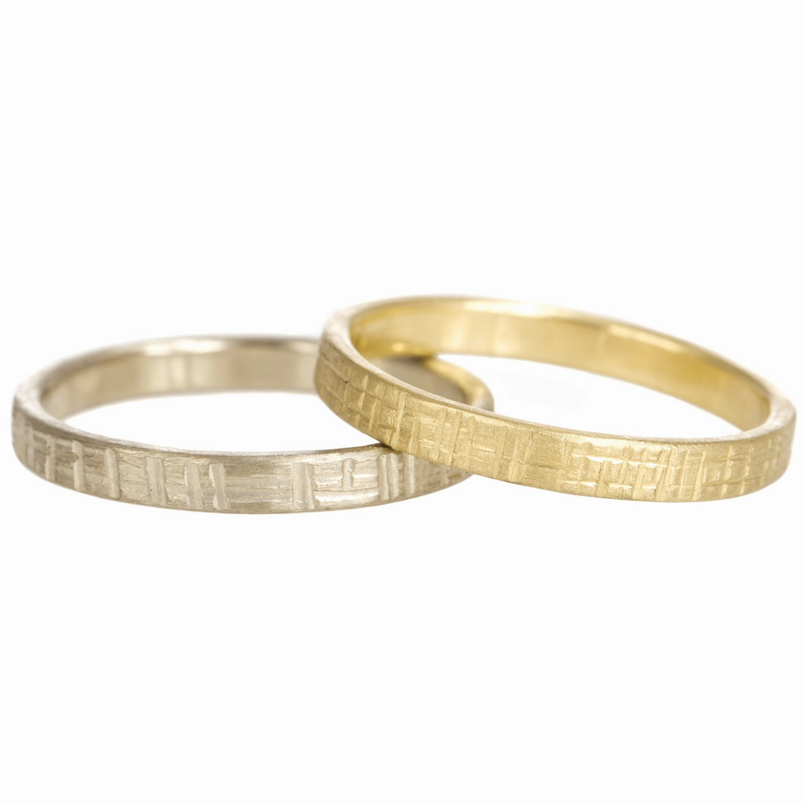 Solid gold, hand forged, crosshatch texture,2.5 mm wide Vibrant Accessories Shimmering Form