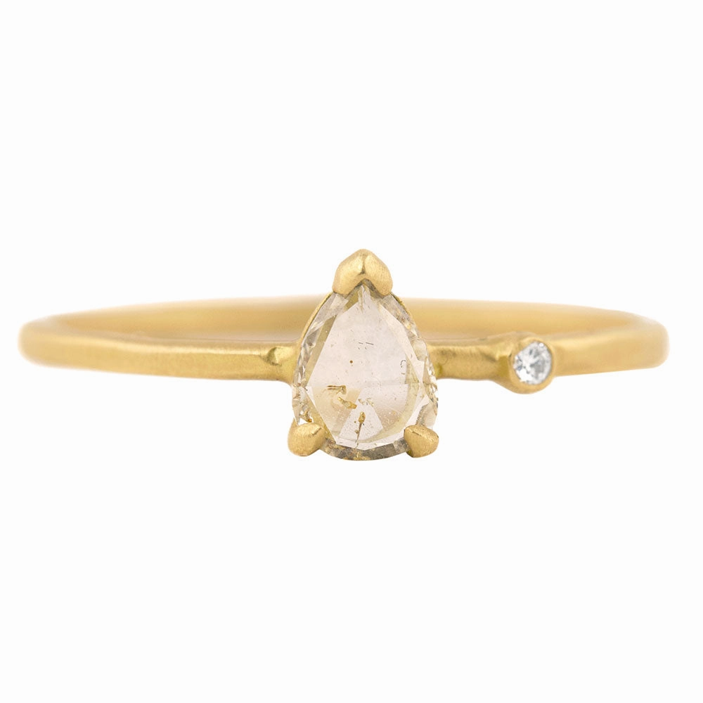 Stylish Outfit Shiny Glam Wink Translucent Rose Cut Diamond Ring - 18k Gold