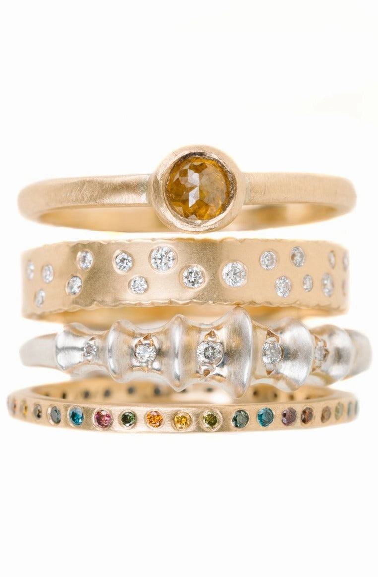 Eternity Diamond Band - 18ky Gold   Colored Diamonds Vibrant Shine Elegant Sparkle