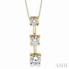 City Detail Versatile Adornment 1/2 Ctw Three Stone Round Cut Diamond Pendant in 14K Yellow Gold with Chain
