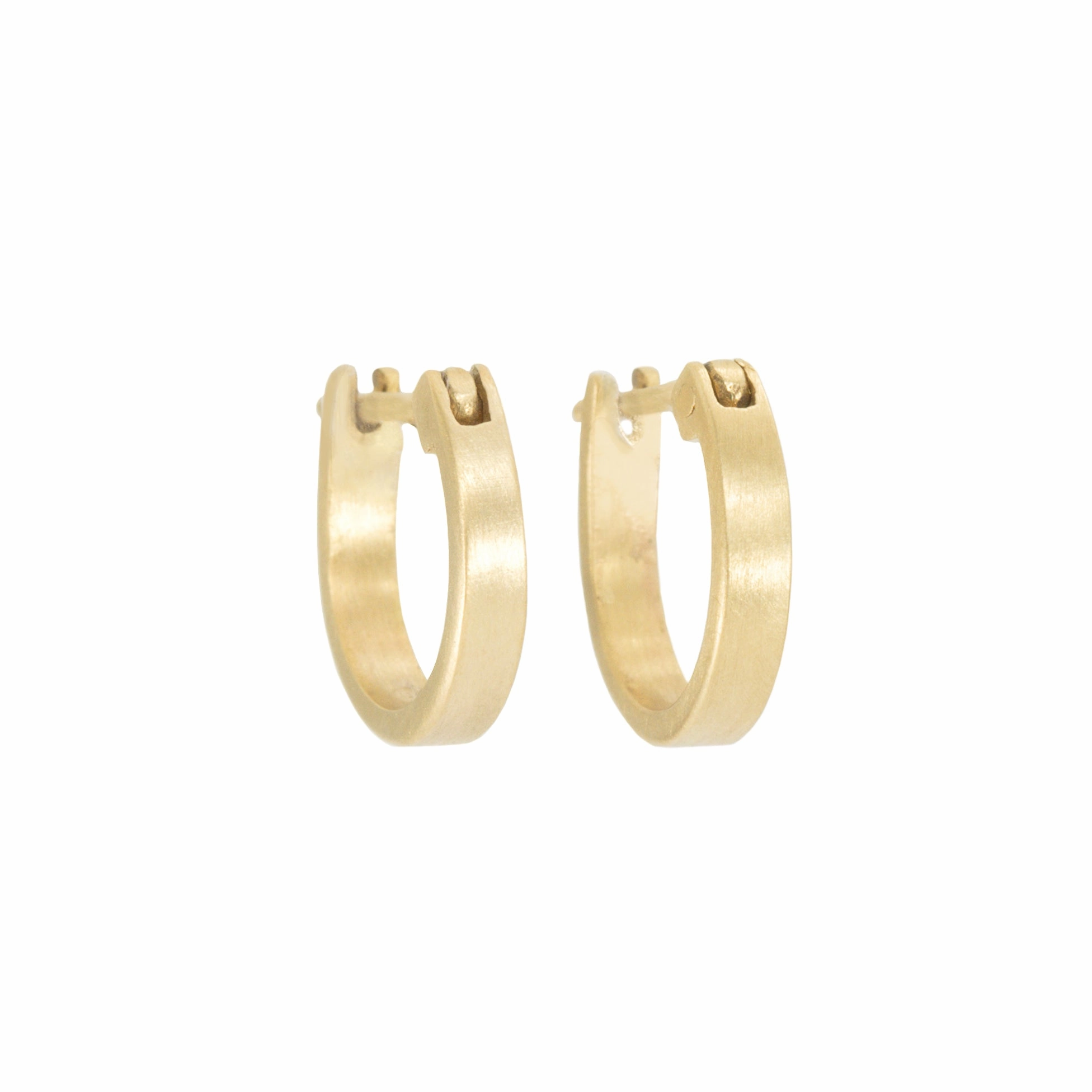 Radiant Appeal Fav Hoops Chubby - 18ky Gold   VS Diamonds