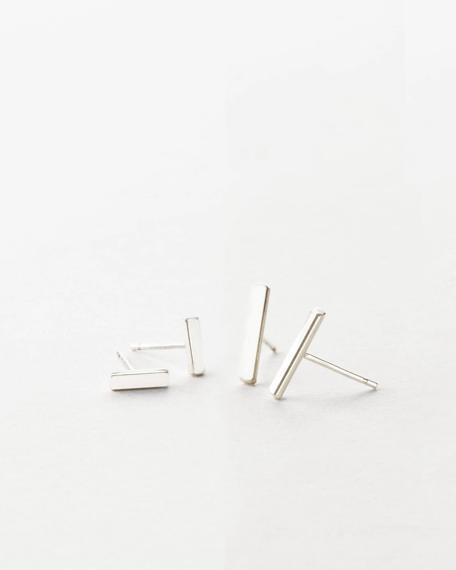 Flat Bar Studs Miniature Trinket Gorgeous Element
