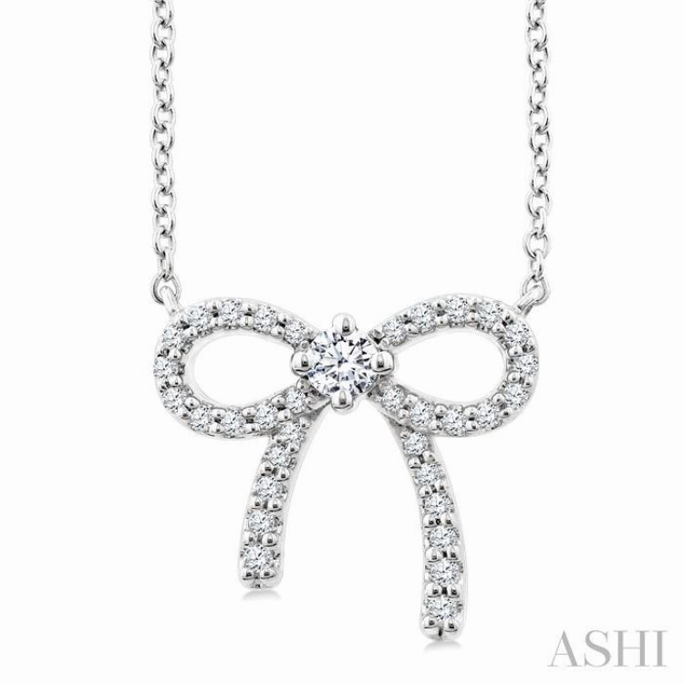 1/5 Ctw Bow Round Cut Diamond Petite Fashion Pendant With Chain in 10K White Gold Cool Look Versatile Accent