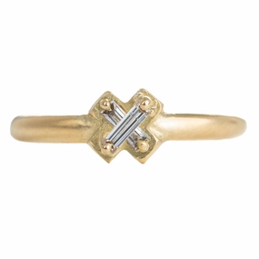 Texture Play Gold   Baguette Diamond Band
