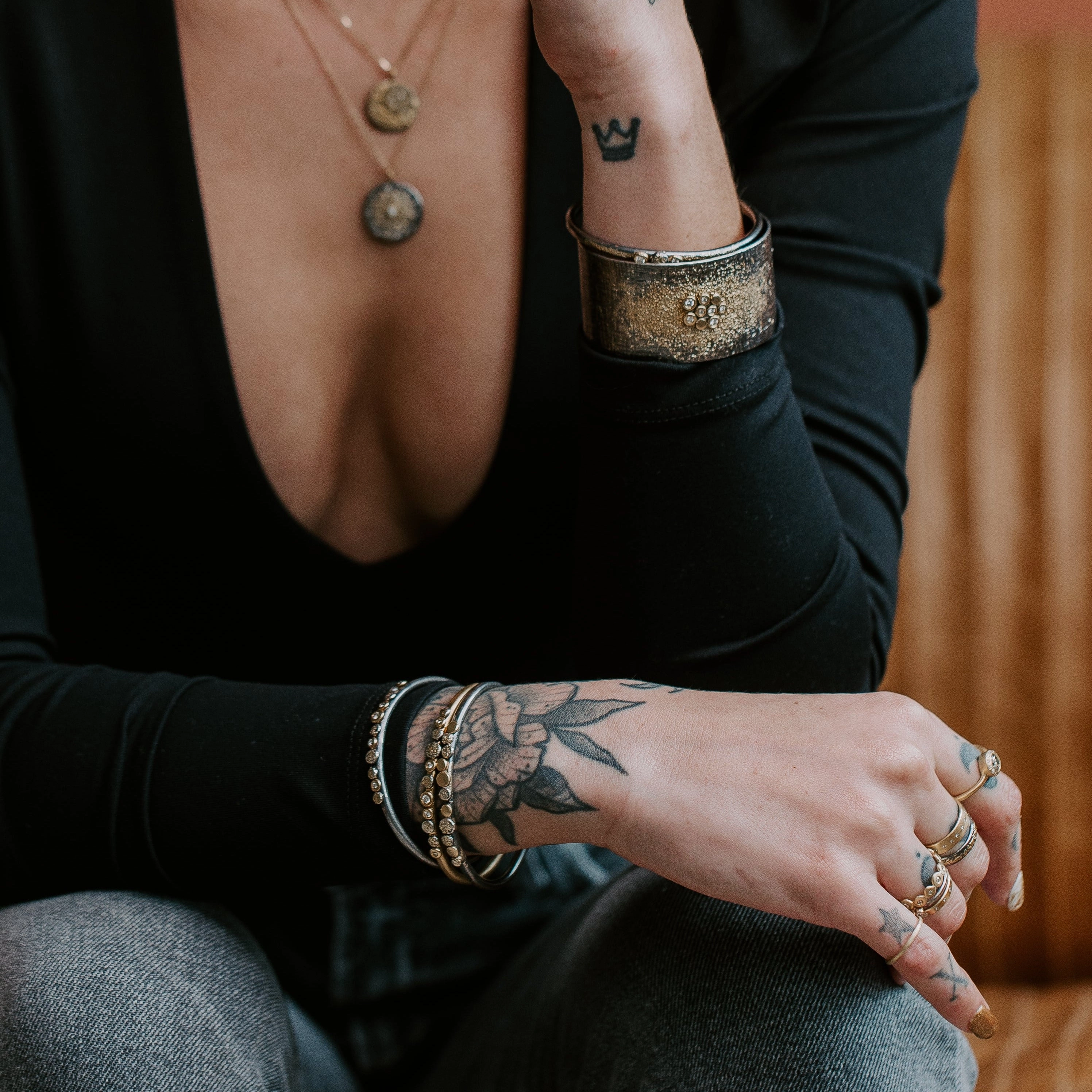 Precious Jewelry Pieces Cute Accent Golden In Bloom Stacking Skinny Cuff - 22ky, 18ky   VS Diamonds