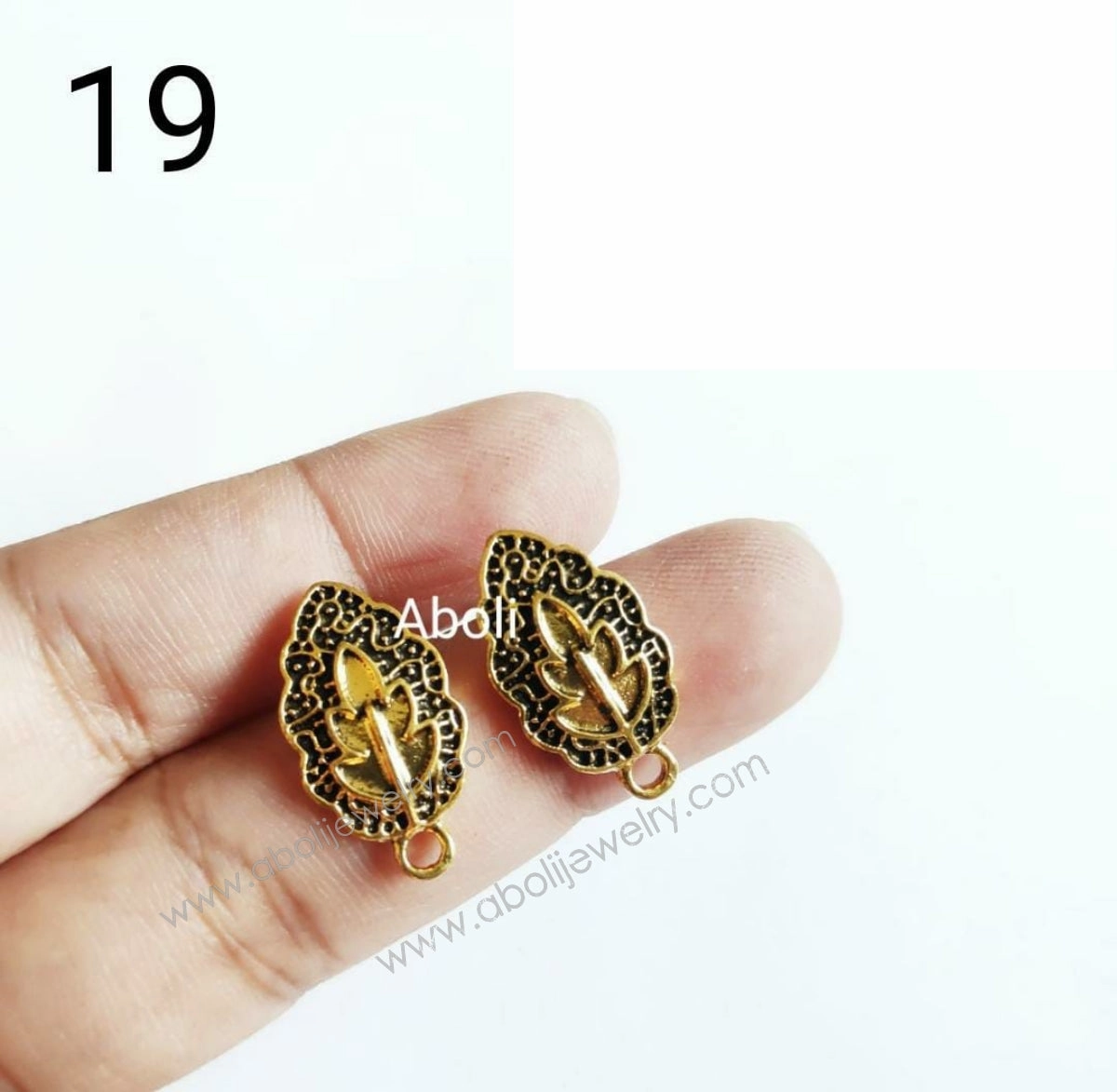 Charming Item Circular Item Golden leaf shaped stud components metal earrings findings ESG19