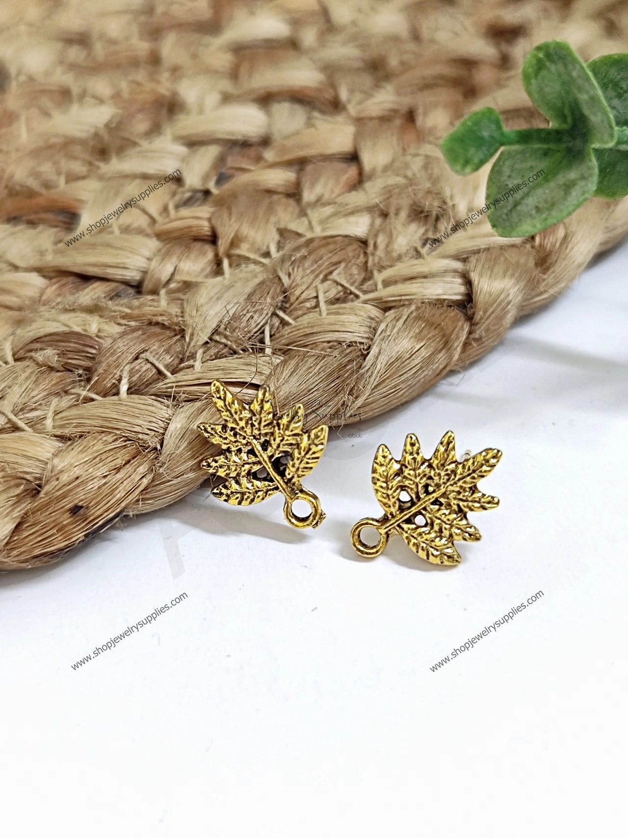 Graceful Selection Iridescent Jewelry Golden leaf stud earrings components metal earrings findings ESG103