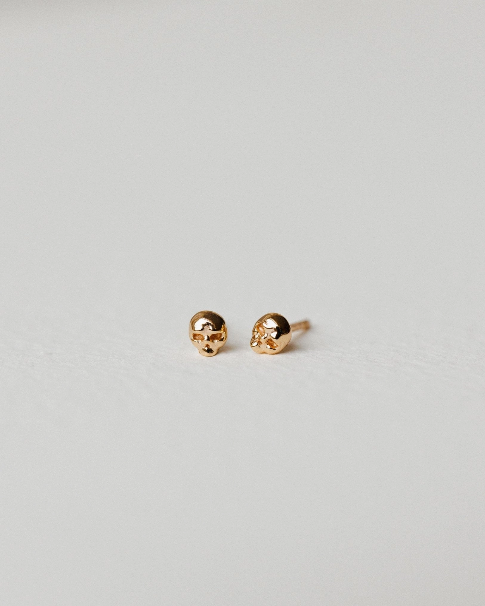 Everyday Jewelry Skull Studs