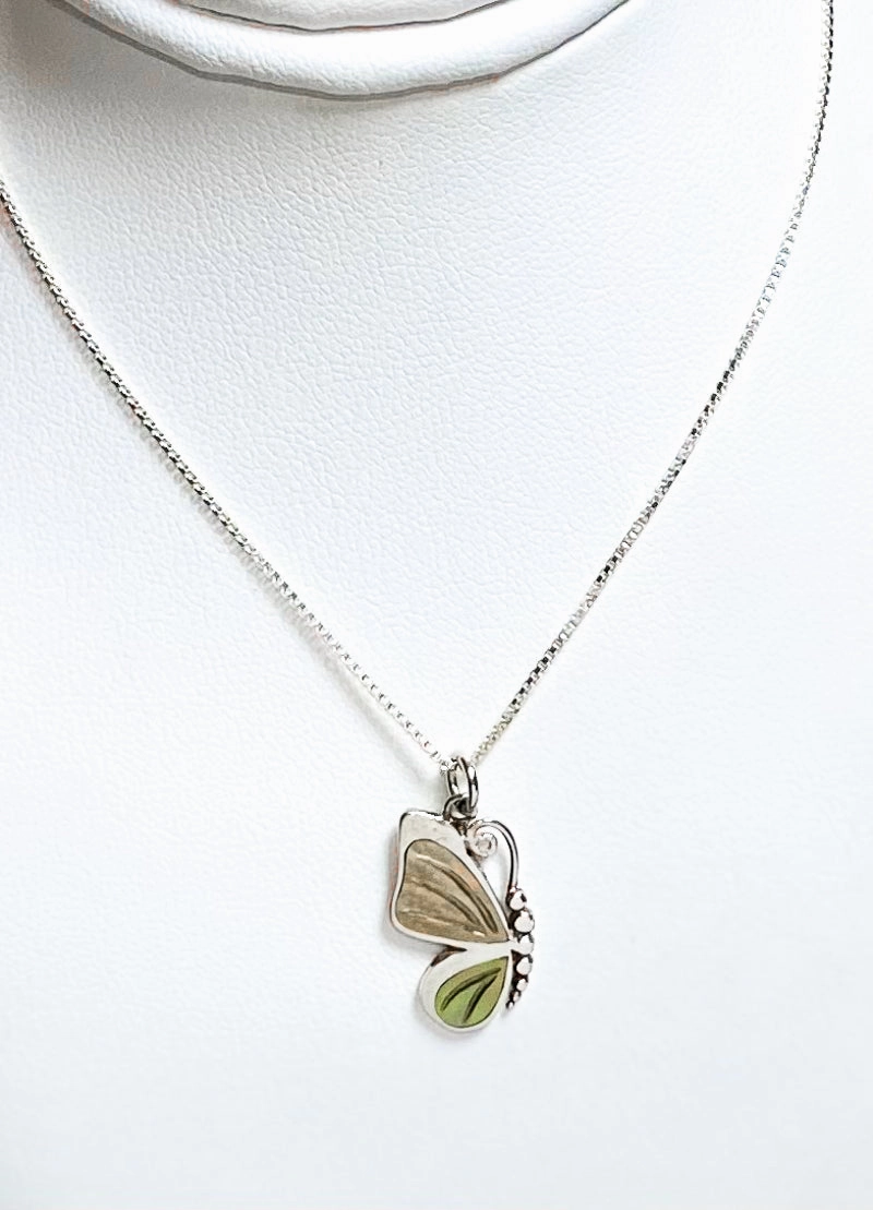 Lively Detail Custom Styling Inlaid Shell Butterfly Pendant in Sterling Silver