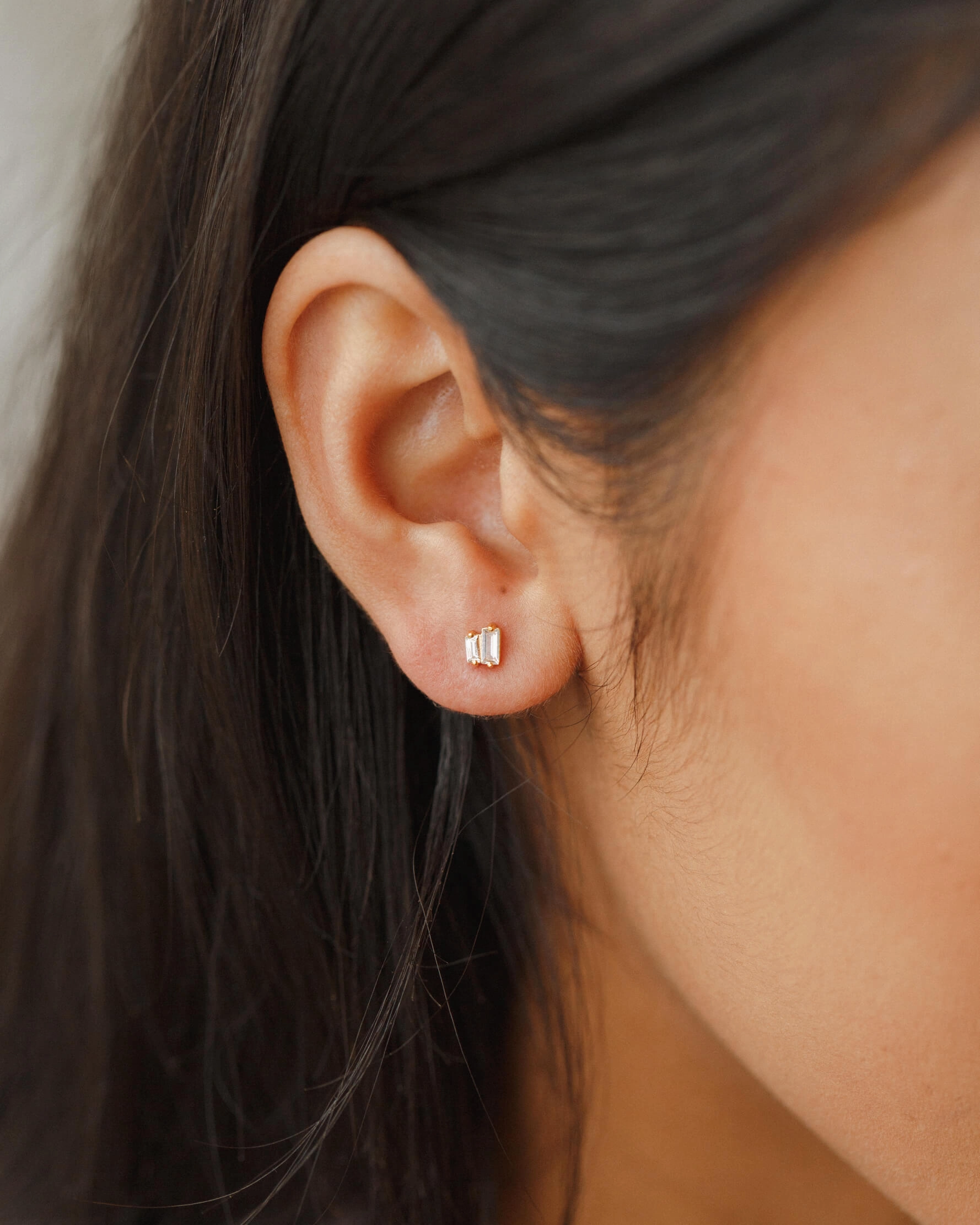 Jules White Sapphire Studs Secure Decor Lustrous Jewelry